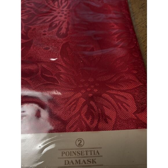 New Better Home POINSETTIA DAMASK Red fabric napkins 2 Packs Of 2 Total 4 size 1 - Picture 7 of 7